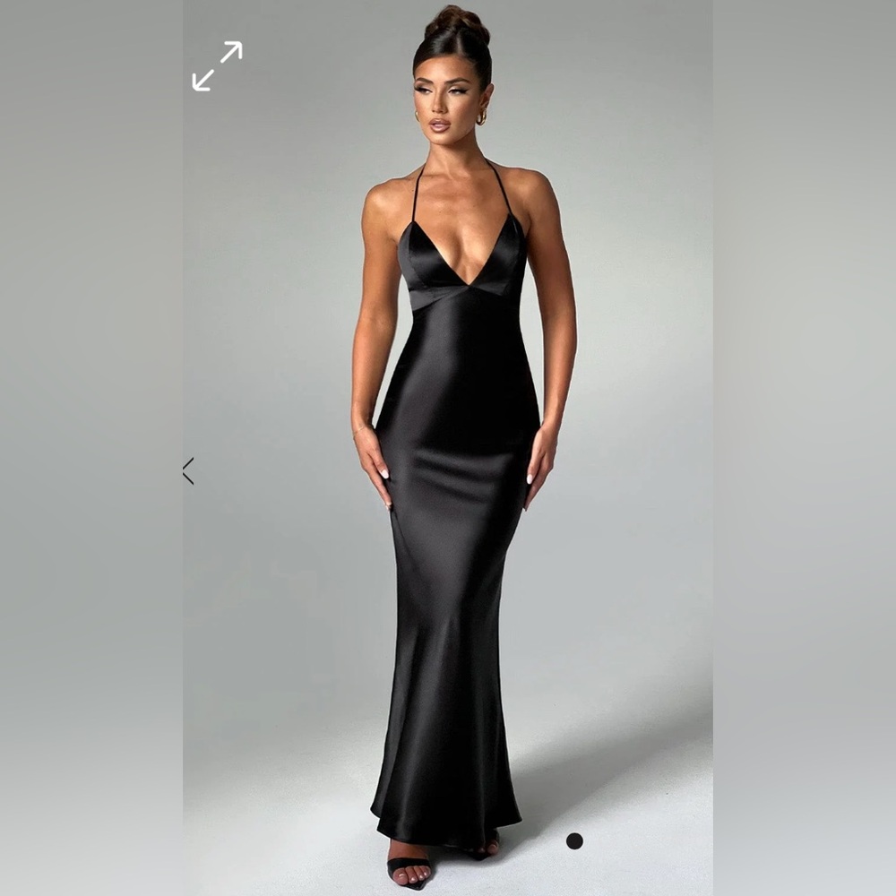 DELPHINE MAXI DRESS - BLACK- SIZE SMALL- BABYBOO